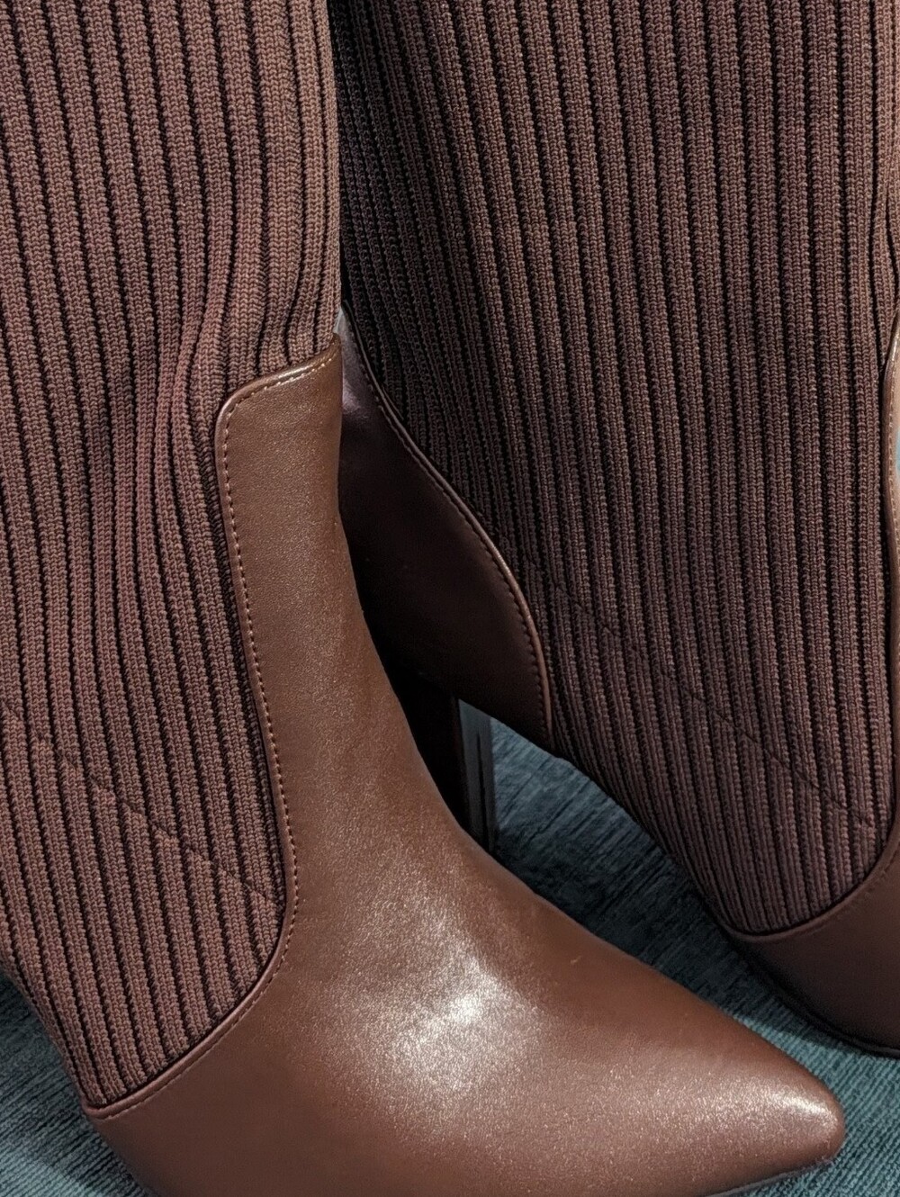 Brown Ribbed Knit Pointed-Toe Block Heel Boots - Picture 7 of 9